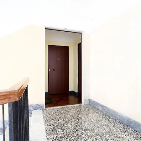 Guesthost - Happy House 200m From The Σαλέρνο